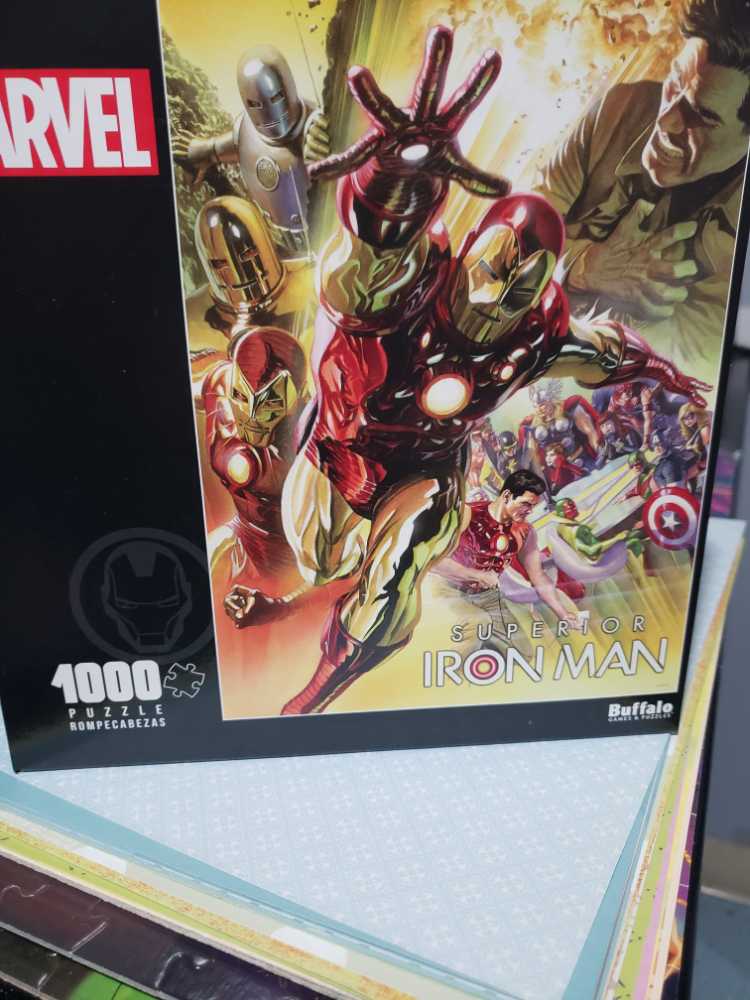Marvel - Superior Iron Man - Buffalo Games & Puzzles puzzle collectible [Barcode 079346117871] - Main Image 2