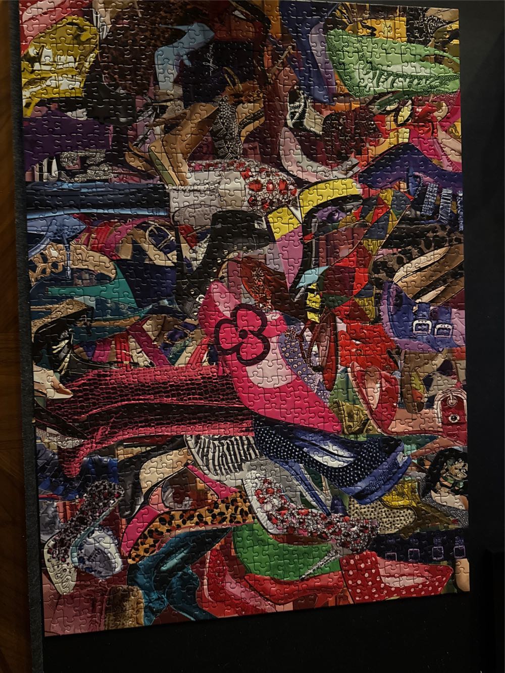 Shoes* - Ravensburger puzzle collectible [Barcode 4005556823536] - Main Image 2