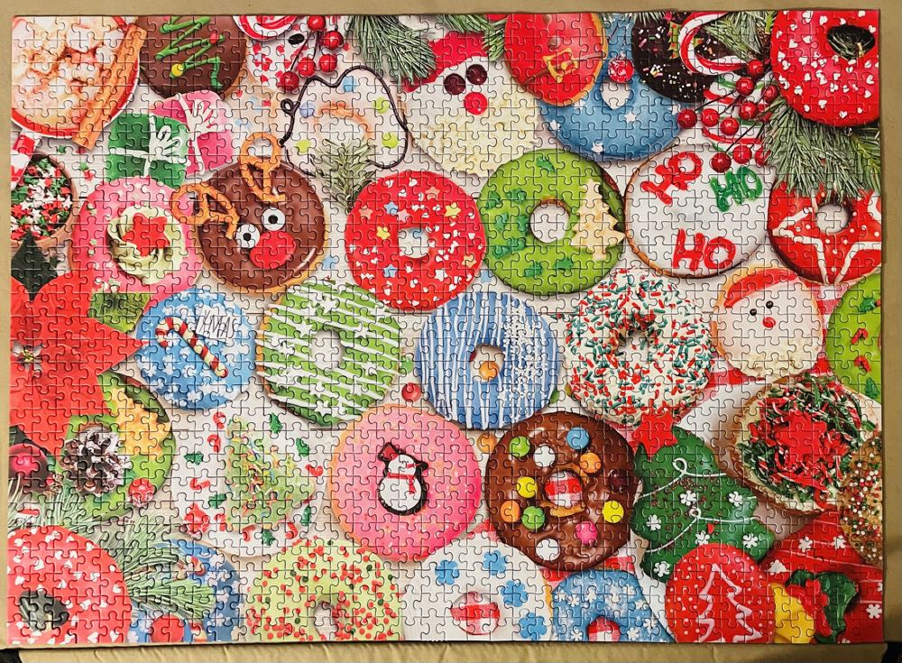 Christmas Donuts Party - EuroGraphics puzzle collectible [Barcode 628136556606] - Main Image 2