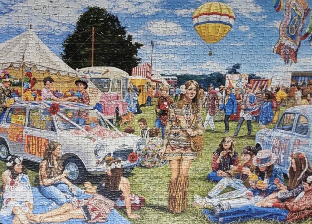 Festival Of The Flower Children - Ravensburger puzzle collectible [Barcode 4005556169580] - Main Image 3