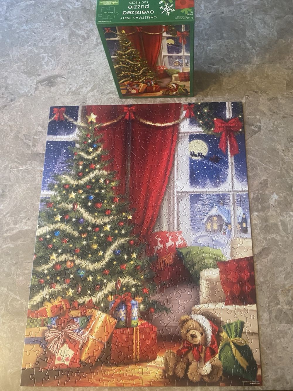 Christmas Teddy Bear - Brother Sister Design Studio puzzle collectible [Barcode 5193917] - Main Image 2