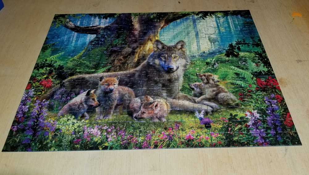 Wolves In The Forest - Ravensberger Puzzle puzzle collectible [Barcode 4005556822294] - Main Image 2