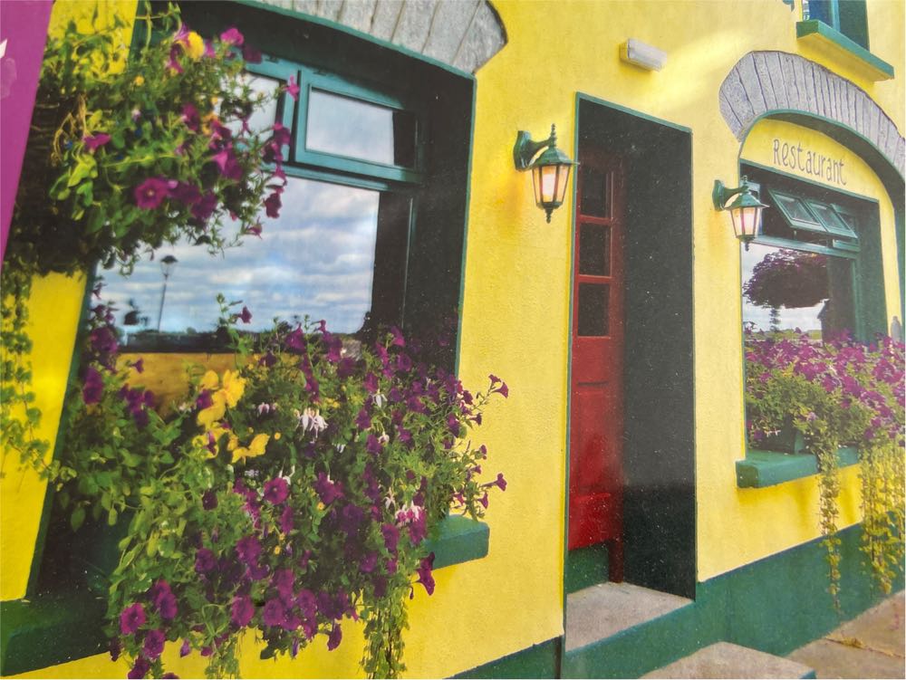 Seaside Cafe - Springbok puzzle collectible [Barcode 091683015153] - Main Image 3