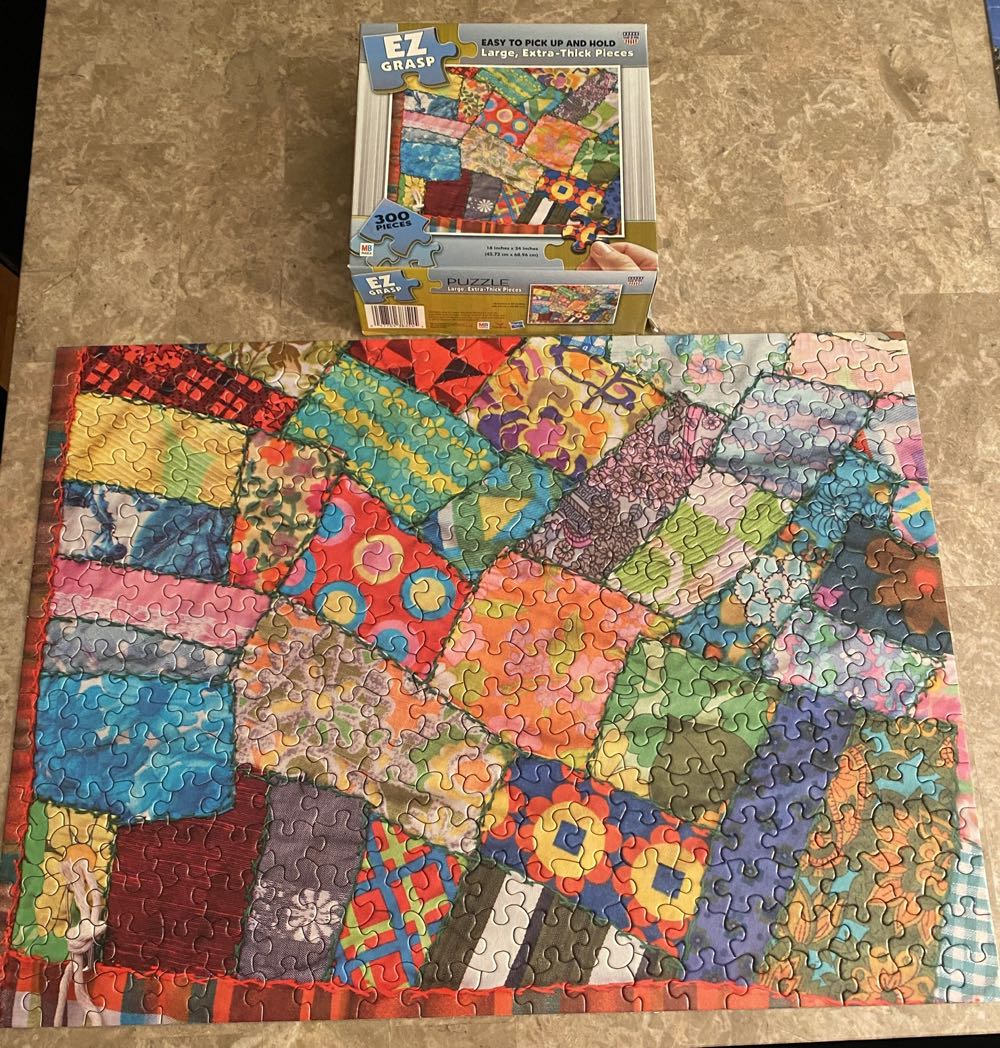 Patchwork Quilt - Milton Bradley Puzzles puzzle collectible [Barcode 047754383515] - Main Image 2