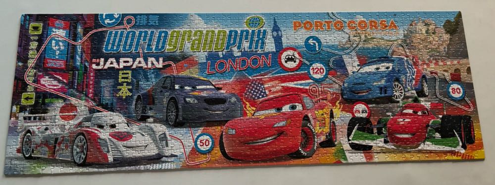 Cars 2 Panorama - Clementoni puzzle collectible [Barcode 8005125937875] - Main Image 2