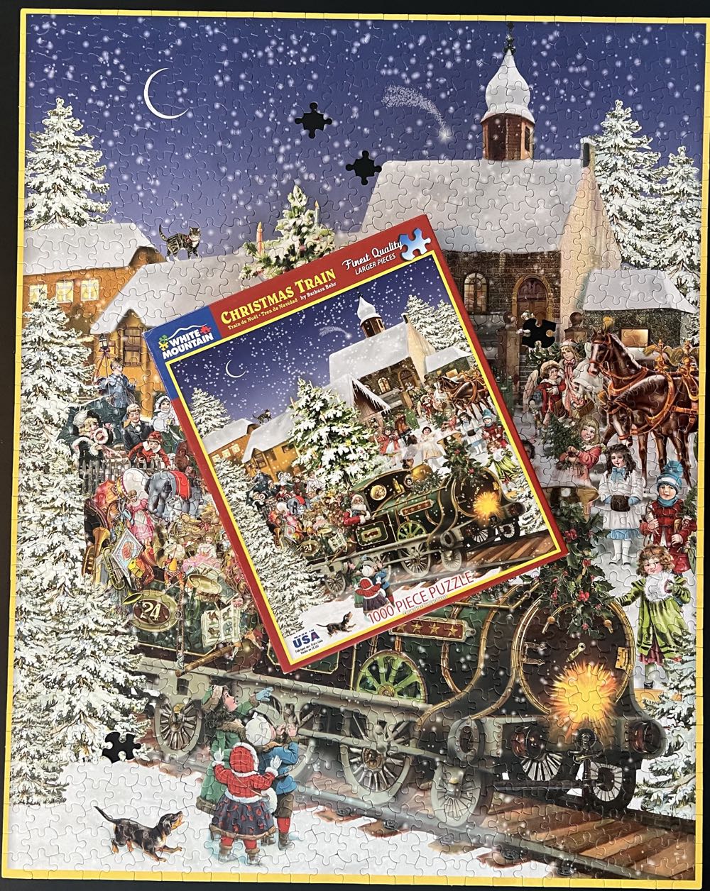 Christmas Train - White Mountain puzzle collectible [Barcode 724819259724] - Main Image 4