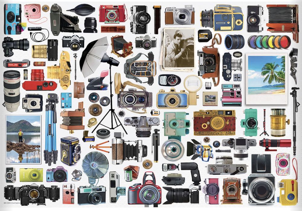 Classic Camera - EuroGraphics puzzle collectible [Barcode 628136656009] - Main Image 3