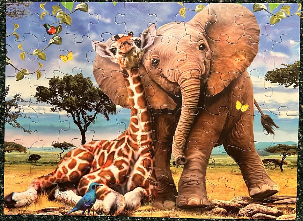 Best Pals - White Mountain puzzle collectible [Barcode 724819256204] - Main Image 2