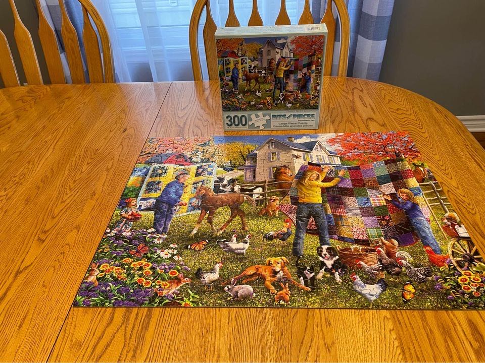 Country Quilts - Bits And Pieces puzzle collectible [Barcode 192949053220] - Main Image 2