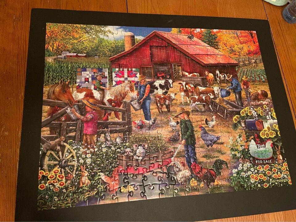 Feeding Time - Bits And Pieces puzzle collectible [Barcode 192949053213] - Main Image 2