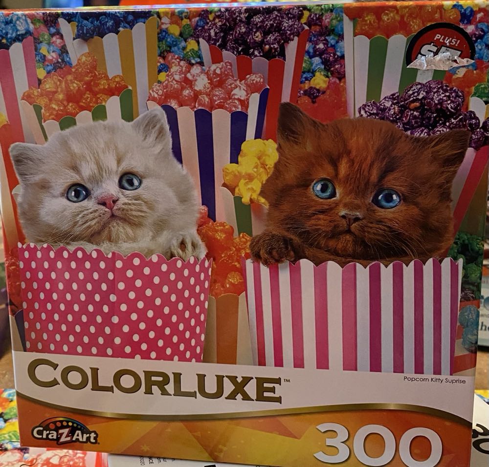 Popcorn Kitty Surprise - CraZArt Dollar Tree puzzle collectible [Barcode 4895145427395] - Main Image 3