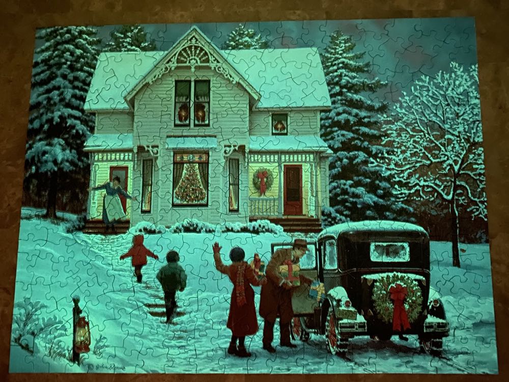 The Greatest Gift - Bits And Pieces puzzle collectible [Barcode 192949043641] - Main Image 2