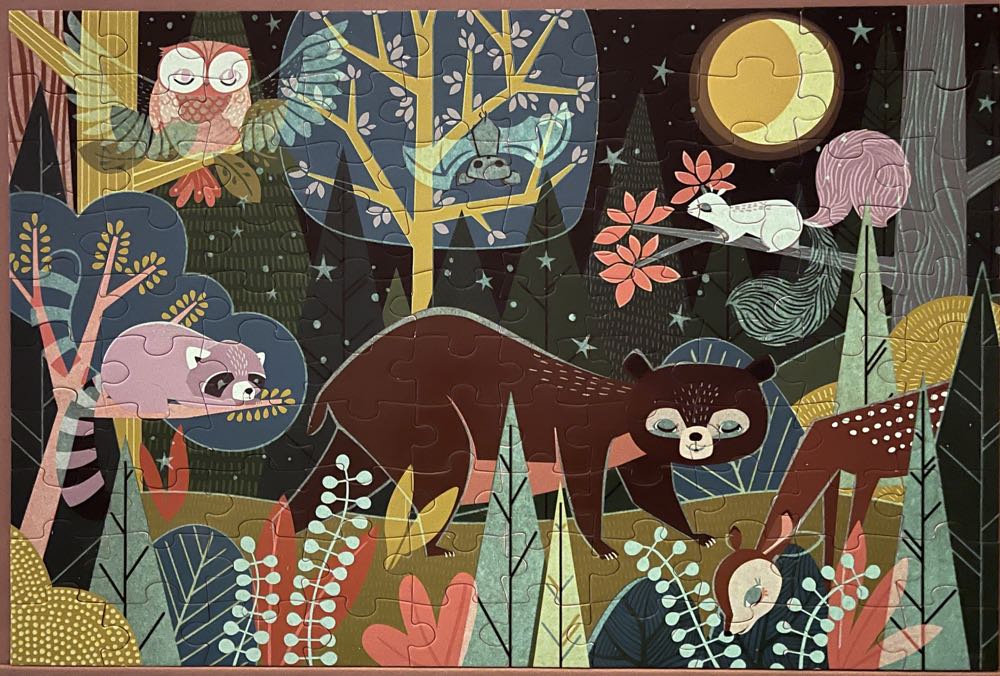 Forest Glow In The Forest - Mudpuppy puzzle collectible [Barcode 9780735354029] - Main Image 2