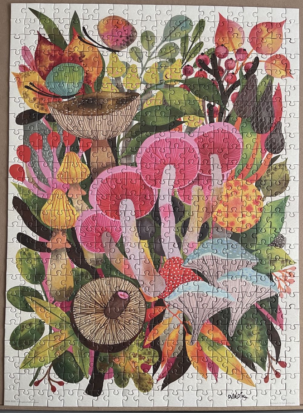 Mushroom Toomuchery - Genuine Fred puzzle collectible [Barcode 728987038006] - Main Image 2