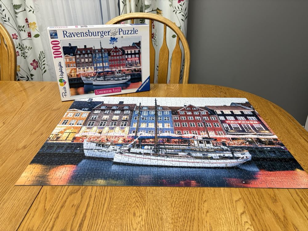 Copenhagen, Denmark - Ravensburger puzzle collectible [Barcode 4005556167395] - Main Image 4