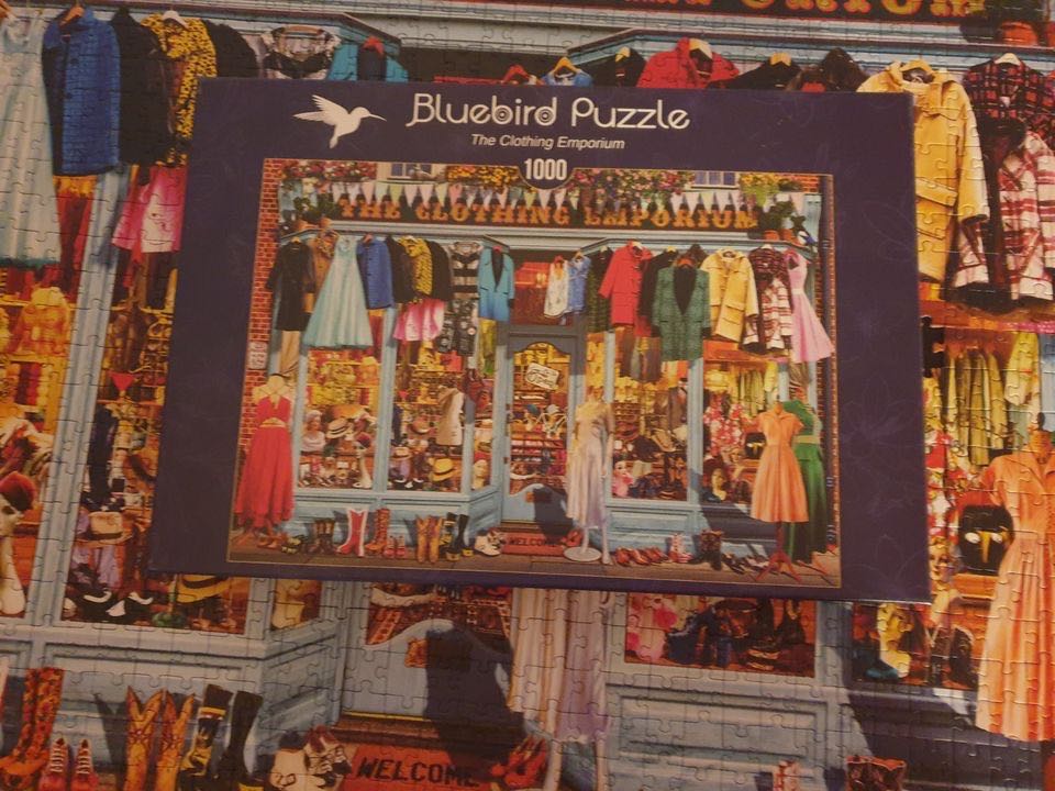The Clothing Emporium - Bluebird Puzzle puzzle collectible [Barcode 3663384703386] - Main Image 4