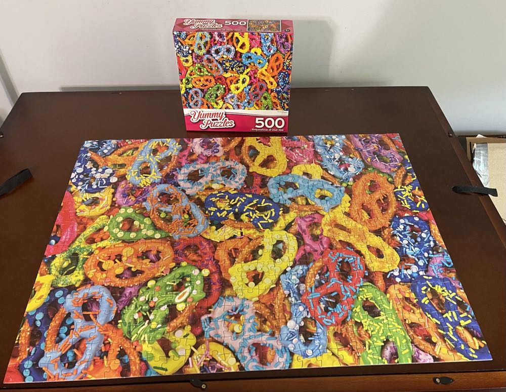 Yummy Puzzles : Rainbow Pretzels - Cra-Z-Art puzzle collectible [Barcode 4895145432337] - Main Image 3