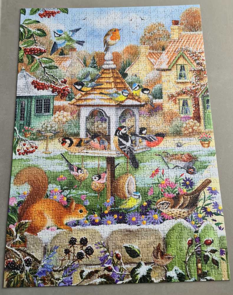 First Snowfall 🟦 - Otter House puzzle collectible [Barcode 5017680052200] - Main Image 2