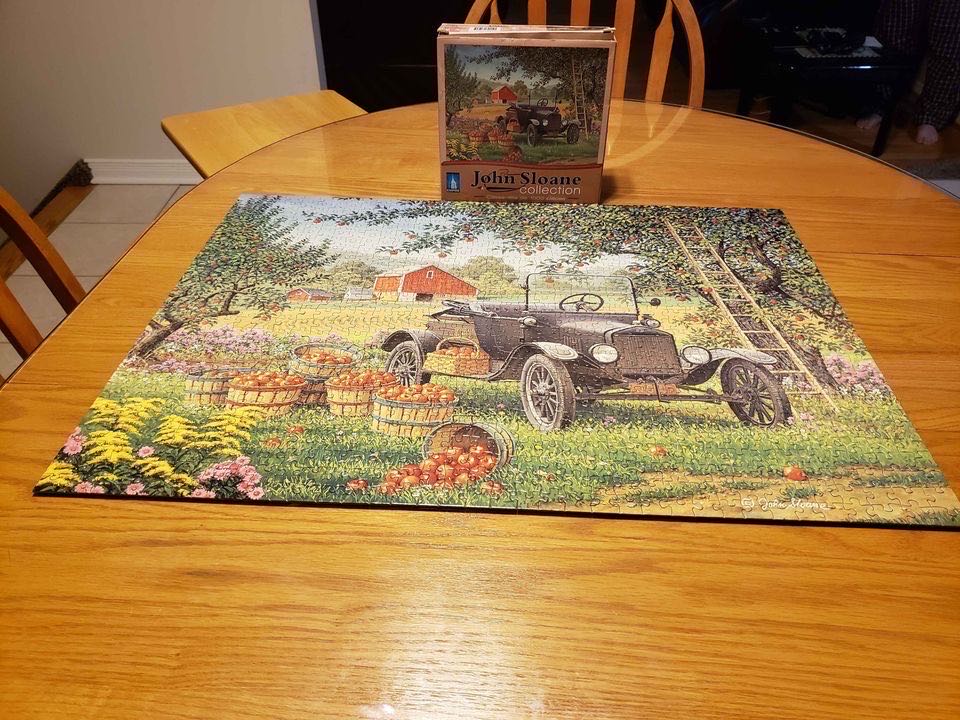 Pick Your Own - Art Gallery puzzle collectible [Barcode 192949003119] - Main Image 3