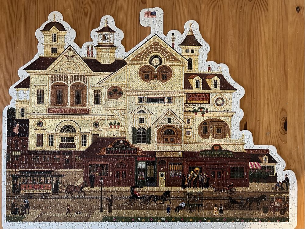 Derby Square - Hasbro puzzle collectible [Barcode 076930493663] - Main Image 2