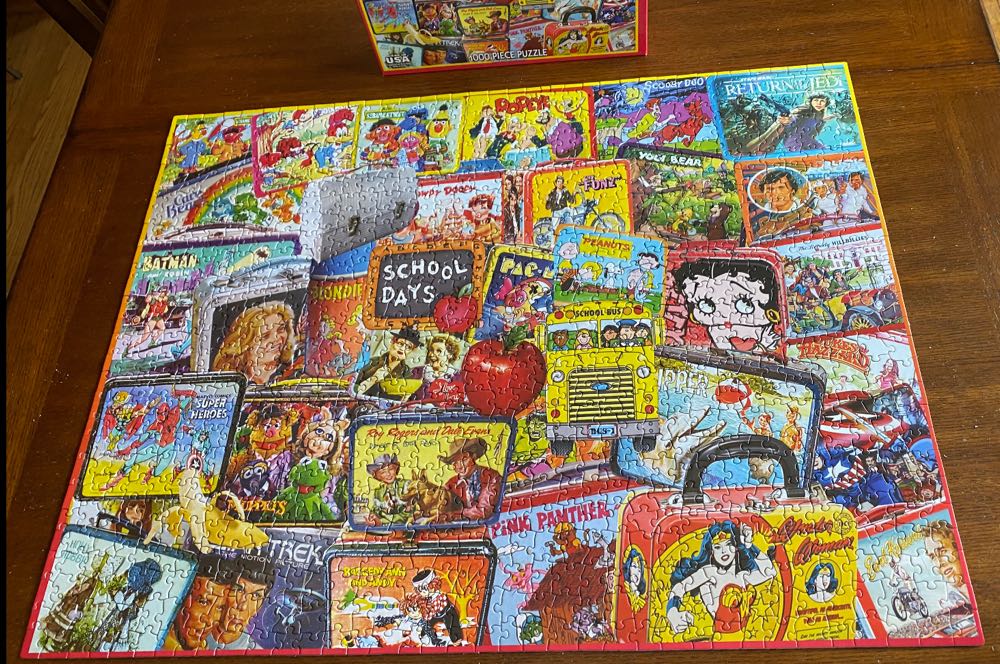 0282 White Mountain: Lunch Boxes - White Mountain puzzle collectible [Barcode 724819255252] - Main Image 4