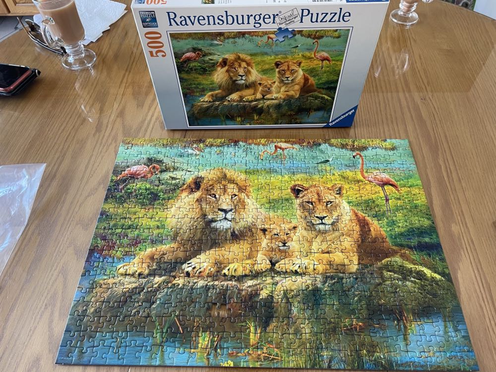 Lions In The Savannah - Ravensburger puzzle collectible [Barcode 4005556165841] - Main Image 2