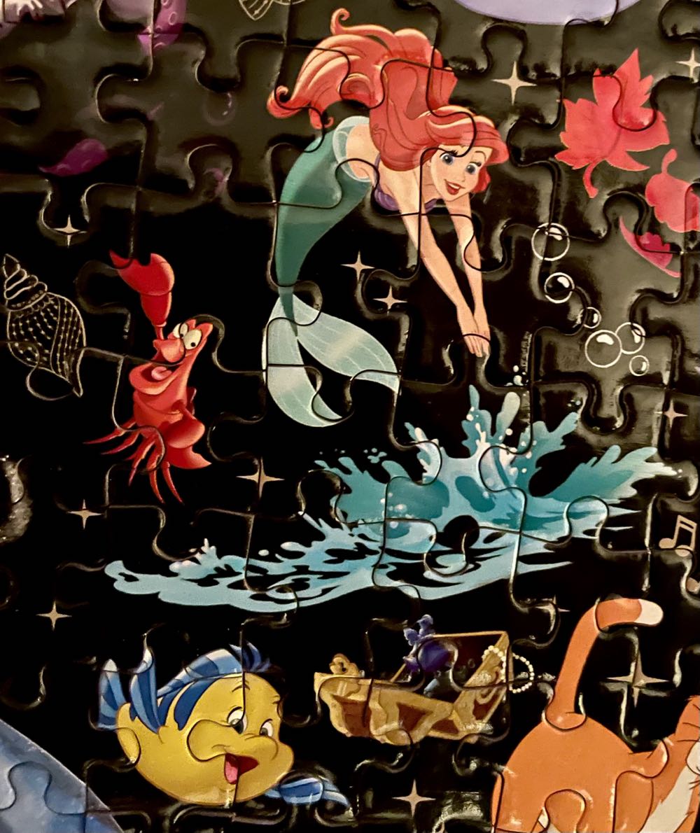 Disney Collection: Adult Colouring Pad & Puzzle - Scholastic Australia 🇦🇺 puzzle collectible [Barcode 9781761205606] - Main Image 4