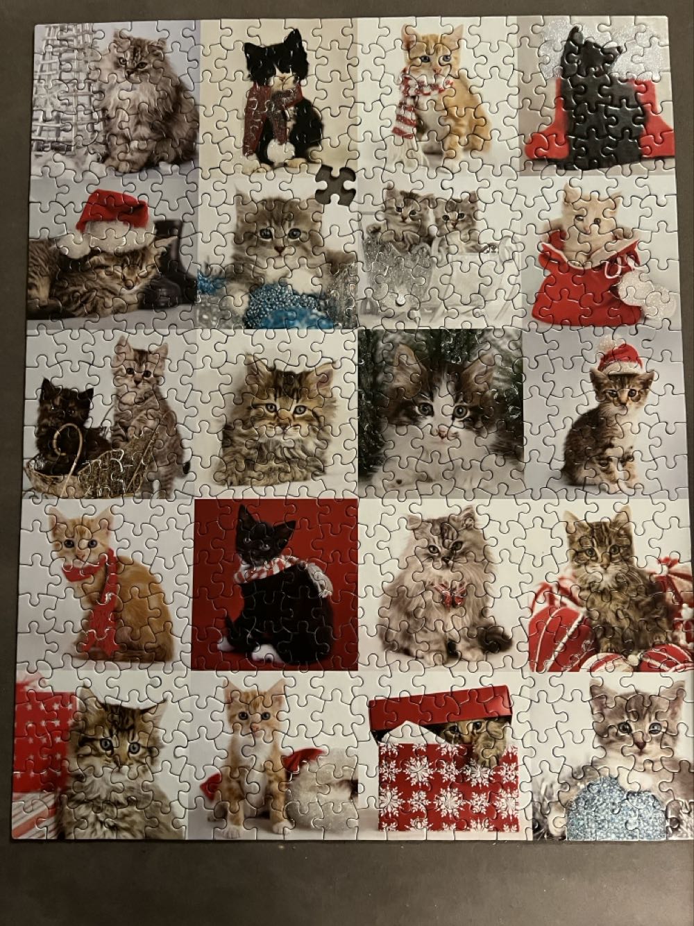 Festive Felines - Andrews + Blaine puzzle collectible [Barcode 814938015582] - Main Image 2