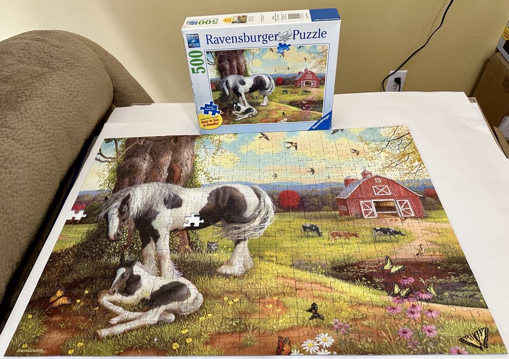 Asleep on the Farm - Ravensburger puzzle collectible [Barcode 4005556148516] - Main Image 3