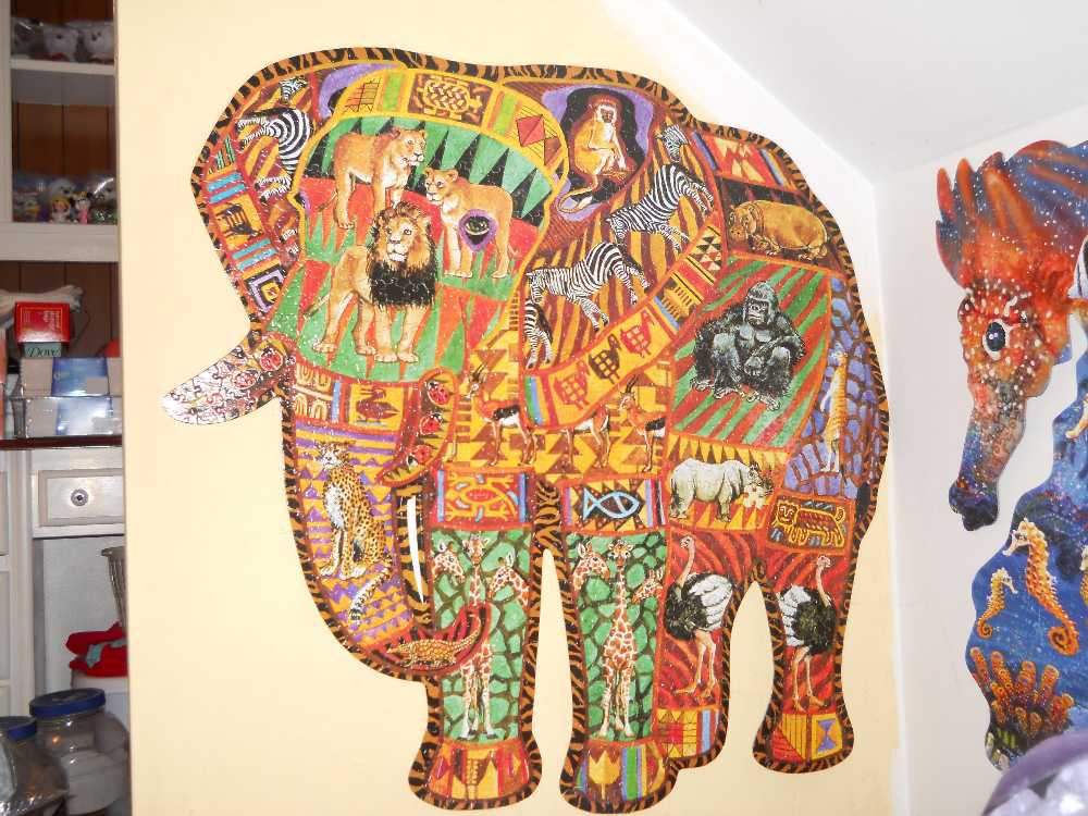 Swan -  Ceaco puzzle collectible [Barcode 021081010429] - Main Image 2