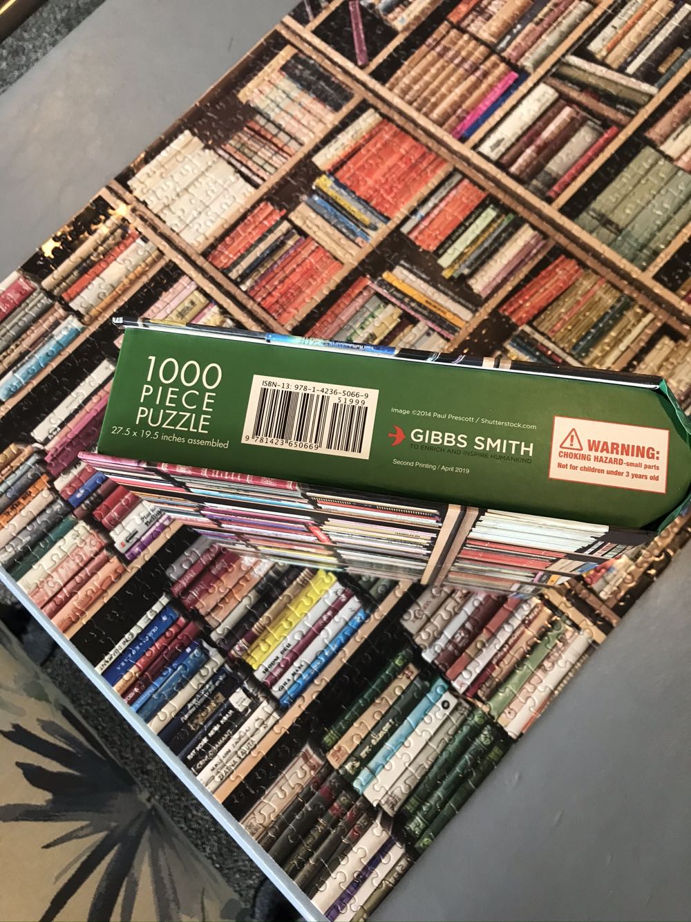 Bookshelf - Gibbs Smith puzzle collectible [Barcode 9781423650669] - Main Image 4