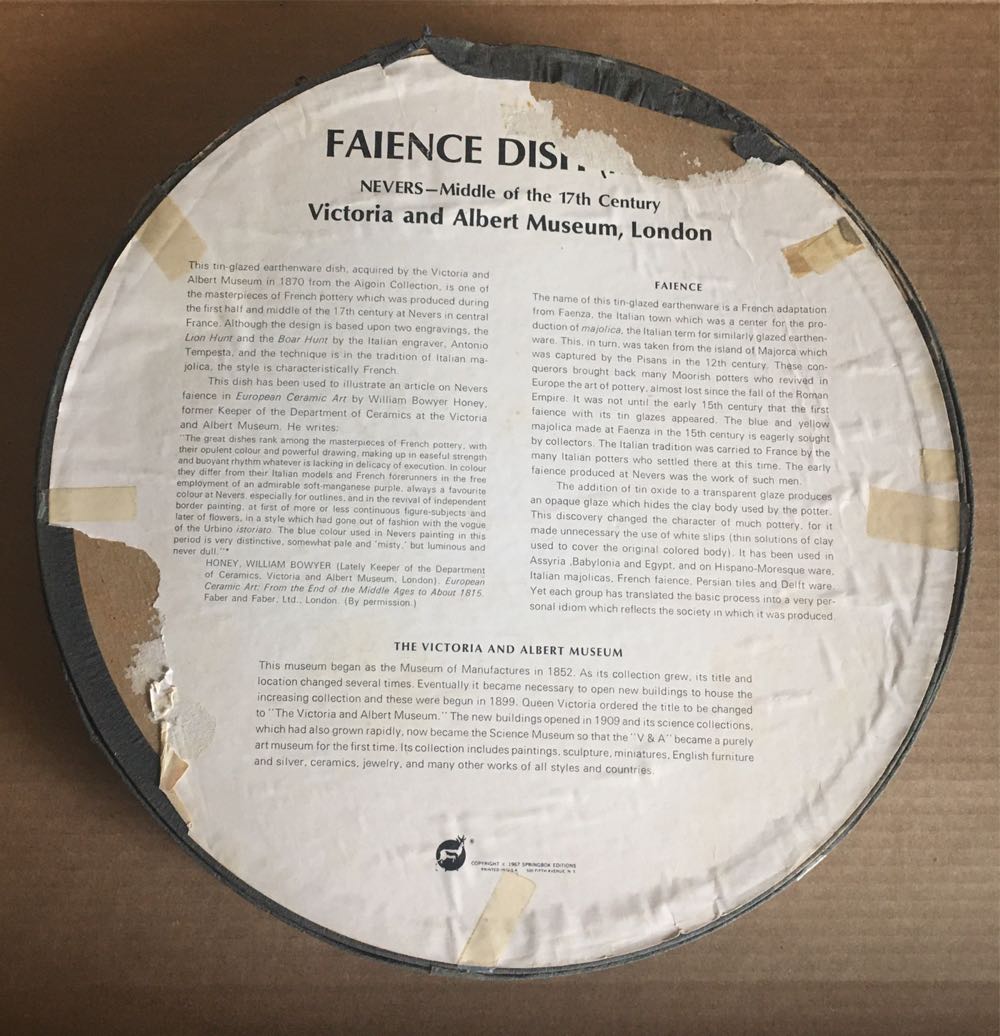 Hunting Scene - Round - Springbok puzzle collectible - Main Image 2