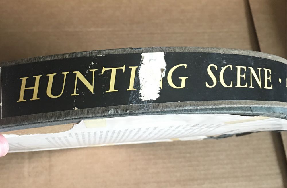 Hunting Scene - Round - Springbok puzzle collectible - Main Image 3