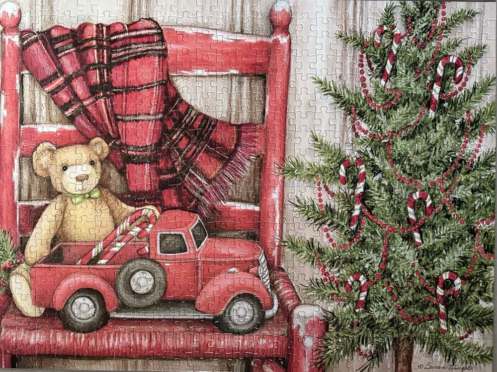 DONE: Bear In Chair - Lang puzzle collectible [Barcode 9780741258007] - Main Image 2