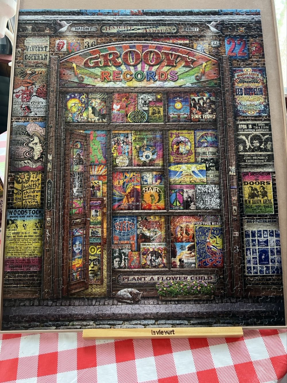 Groovy Records - Springbok puzzle collectible [Barcode 091683108695] - Main Image 3