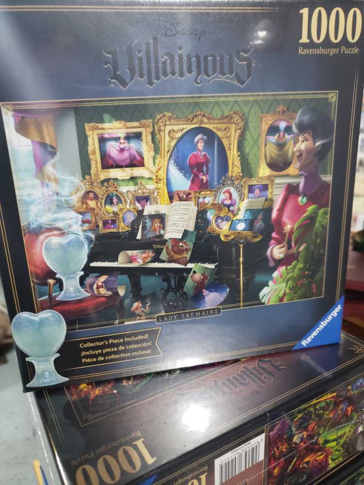 Villainous - Lady Tremaine - Ravenburger puzzle collectible [Barcode 4005556802432] - Main Image 2