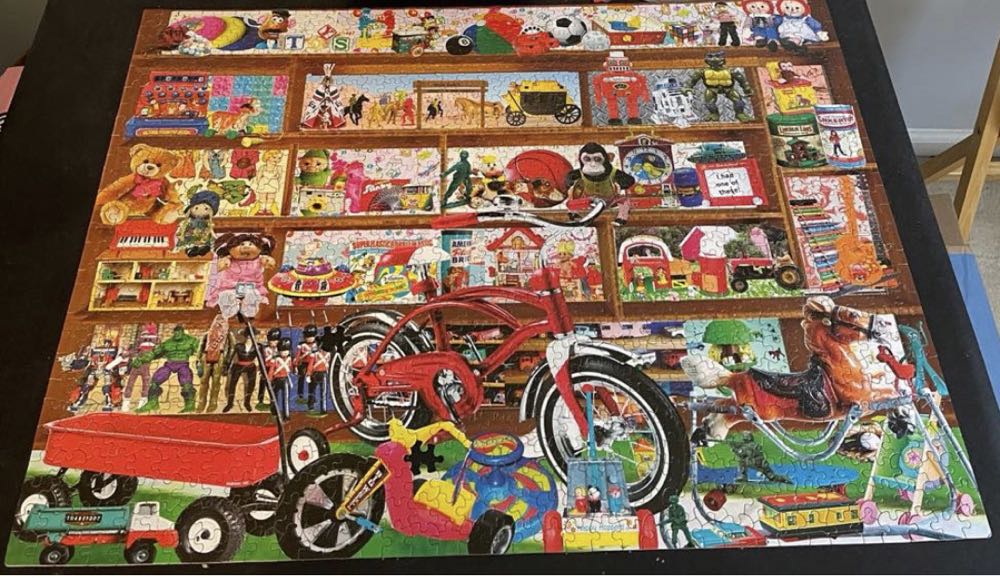 ZZ - Vintage Toys (SOLD) - White Mountain Puzzles puzzle collectible [Barcode 724819255610] - Main Image 3