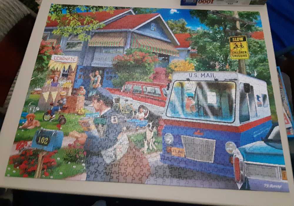 It’s The Mailman! - White Mountain puzzle collectible [Barcode 724819261499] - Main Image 2