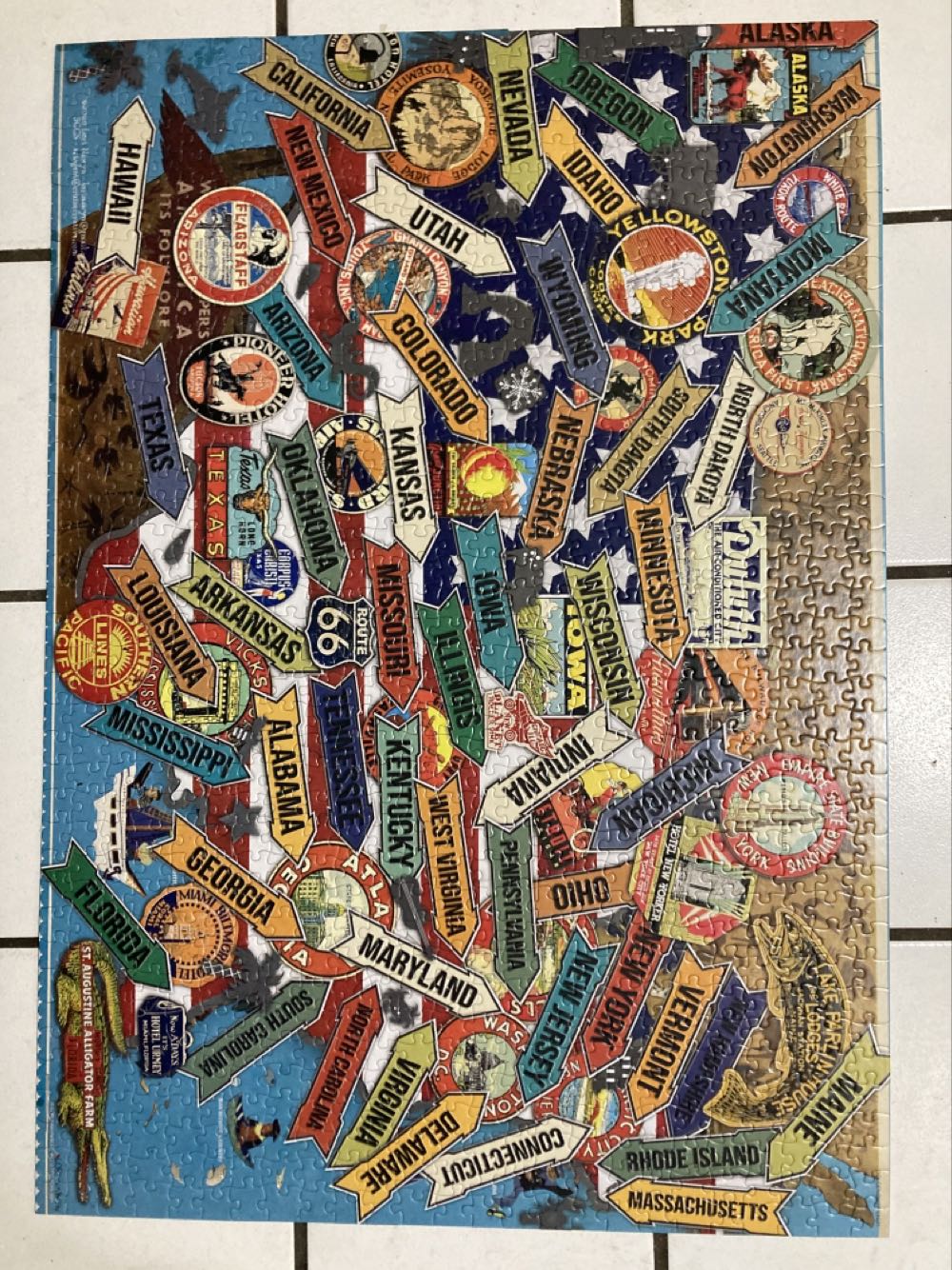 Vintage Travel Signs - Sure Lox puzzle collectible [Barcode 686141047601] - Main Image 2