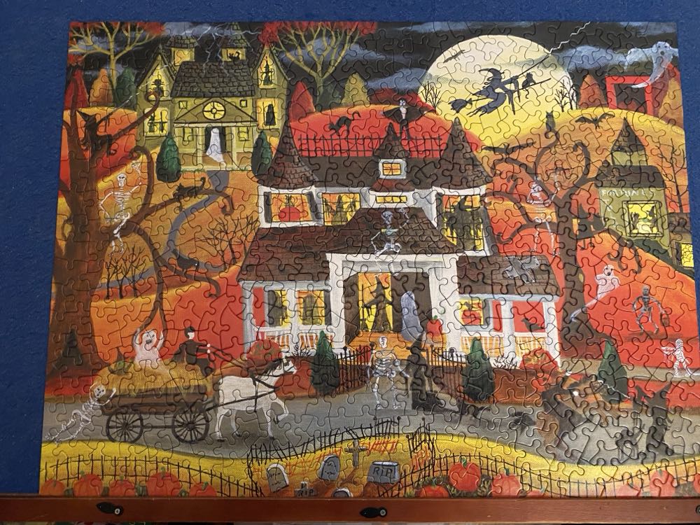 Halloween Fright Night - Sunout puzzle collectible [Barcode 796780547711] - Main Image 3