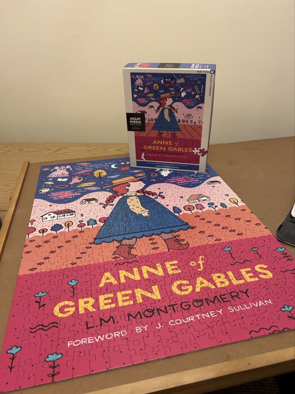 Anne Of Green Gables - New York Puzzle Company puzzle collectible [Barcode 819844010249] - Main Image 3
