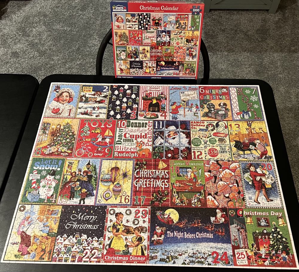 Christmas Calendar 🔵 - White Mountain puzzle collectible [Barcode 724819264544] - Main Image 3