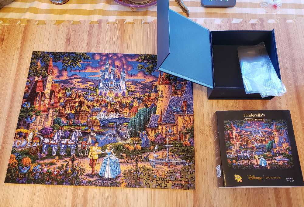 Cinderella’s Enchanted Evening - Dowdle Disney puzzle collectible [Barcode 671095004817] - Main Image 4