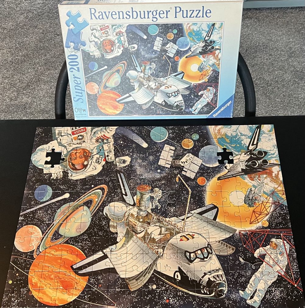 Space Voyage - Ravensburger puzzle collectible [Barcode 4005556126408] - Main Image 3