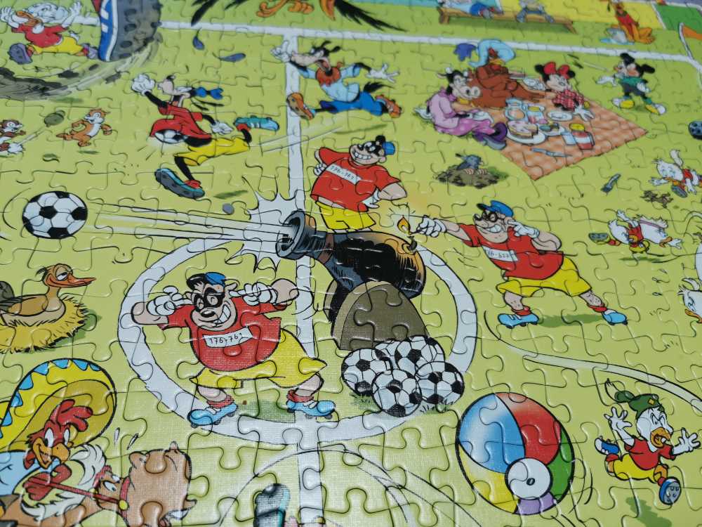 Long Distance Two - Donald Duck Netherlands puzzle collectible [Barcode 8710841541946] - Main Image 3