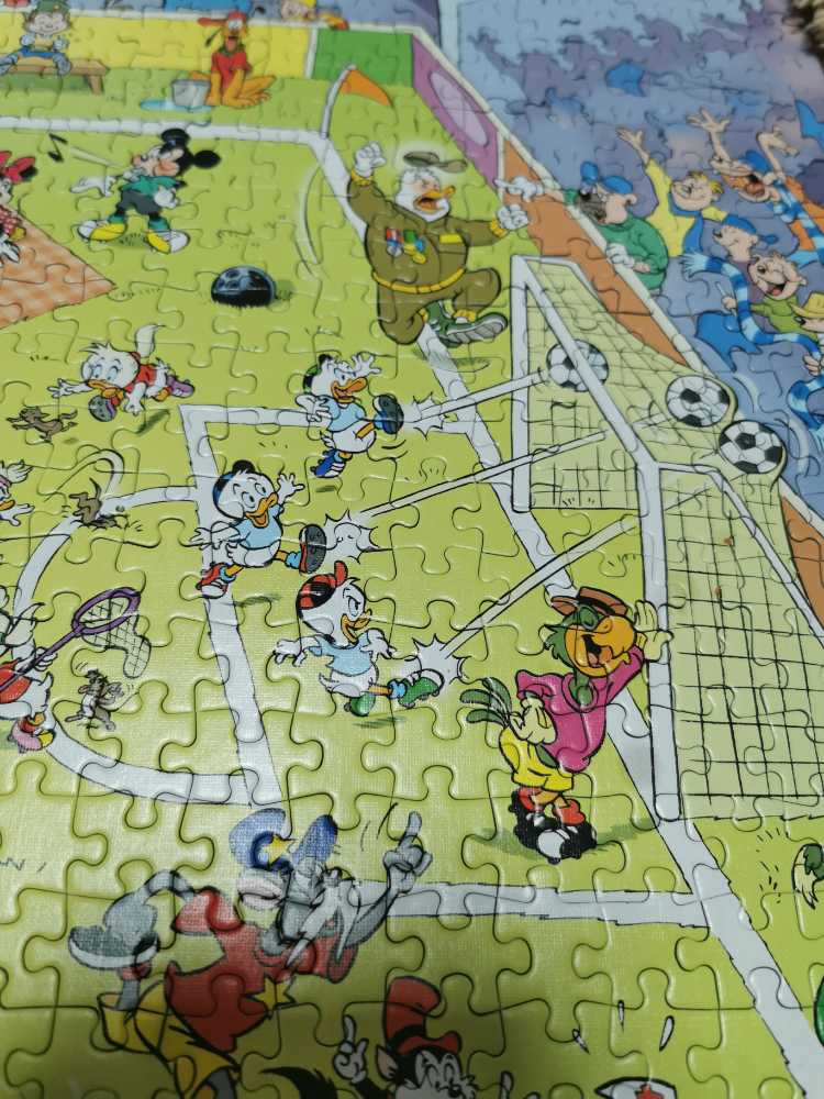 Long Distance Two - Donald Duck Netherlands puzzle collectible [Barcode 8710841541946] - Main Image 4