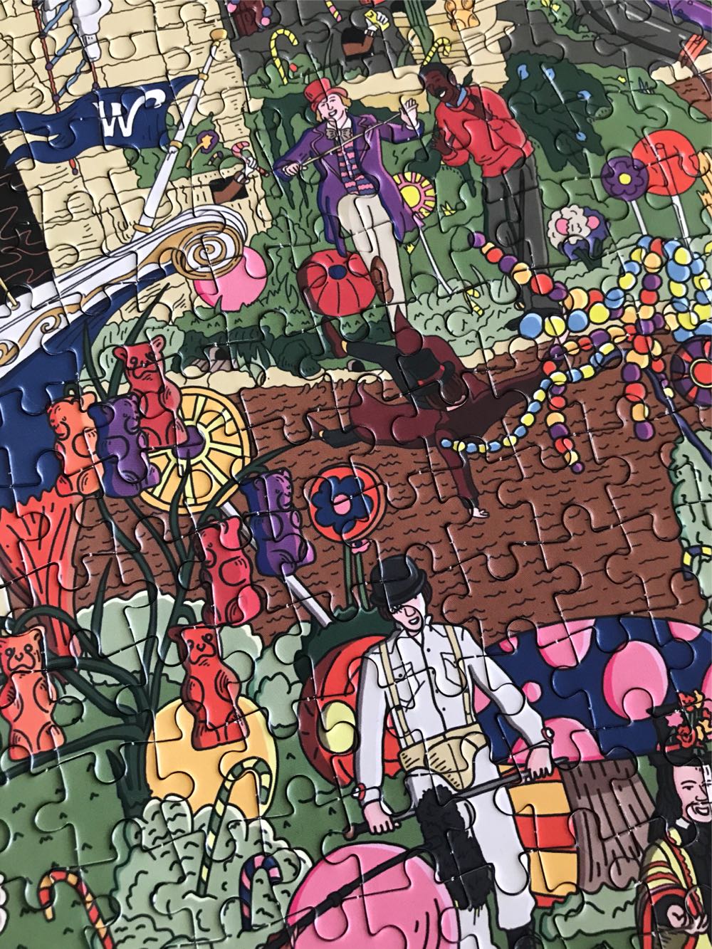 Inside The Chocolate Factory - A Movie Jigsaw - Laurence King Publishing puzzle collectible [Barcode 9781786278111] - Main Image 4