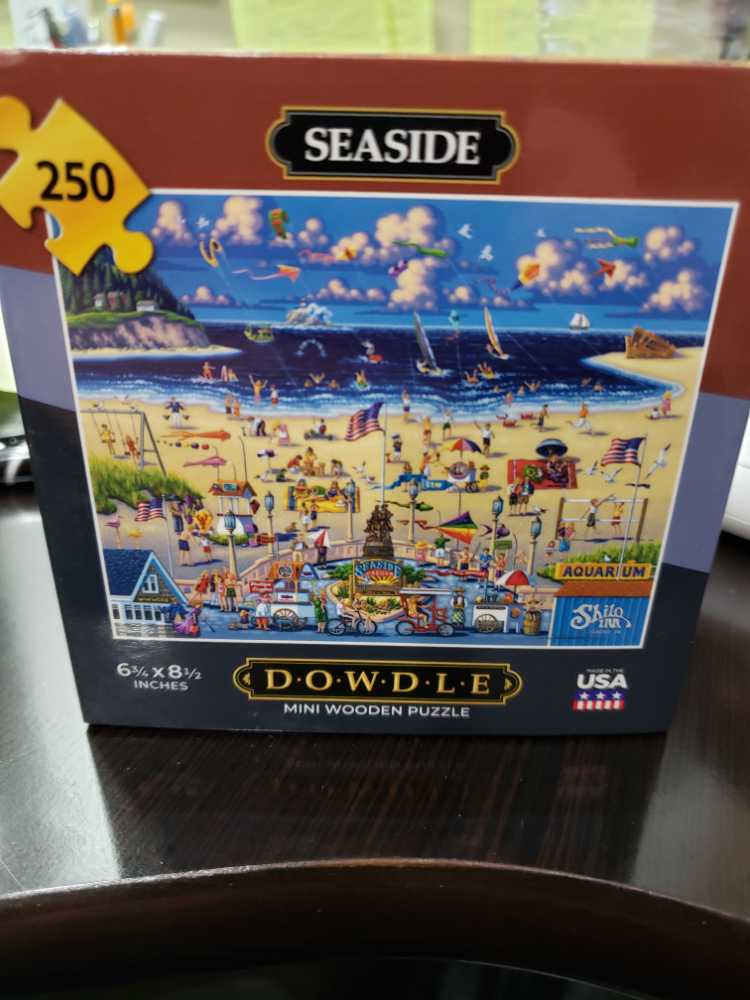 Seaside Wood Puzzle - Dowdle puzzle collectible [Barcode 67105021] - Main Image 2