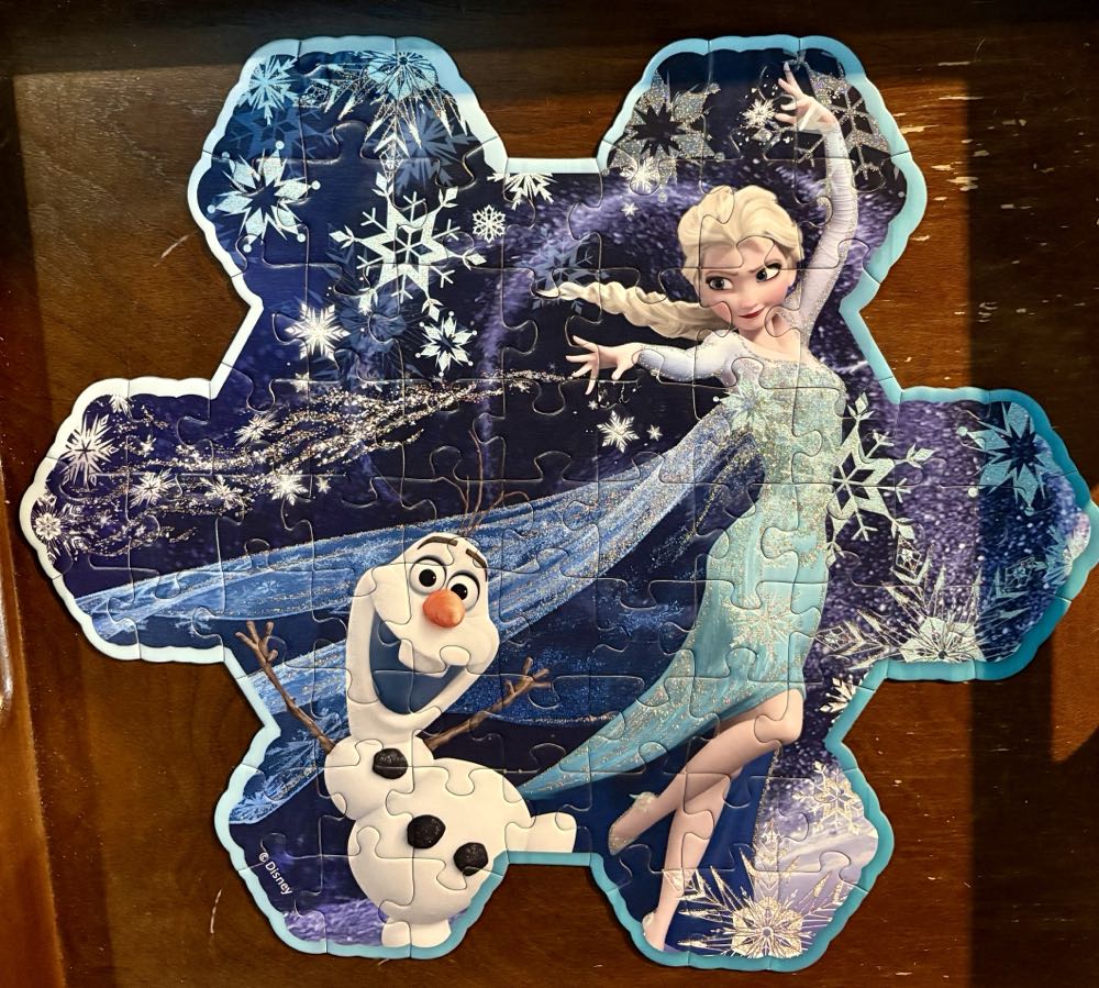 Elsa’s Snowflake-SOLD - Ravensburger puzzle collectible [Barcode 4005556136414] - Main Image 4