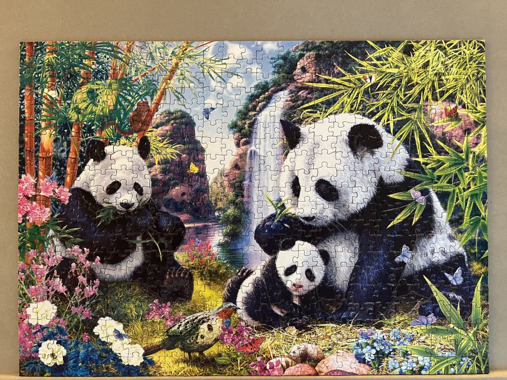 Shangri La - MasterPieces puzzle collectible [Barcode 705988604720] - Main Image 2